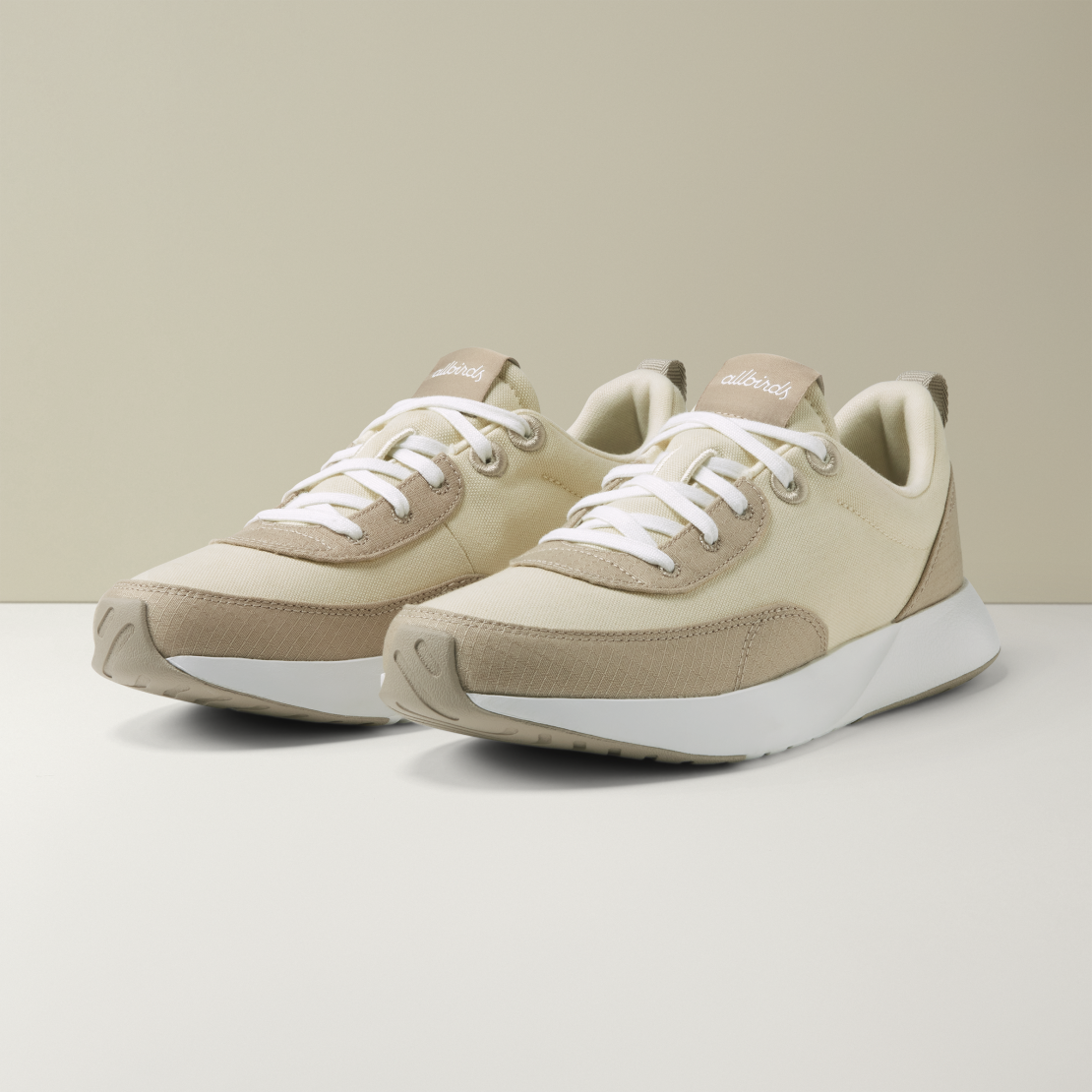 Women's Courier, Stoney Cream, Rugged Beige (Natural White)