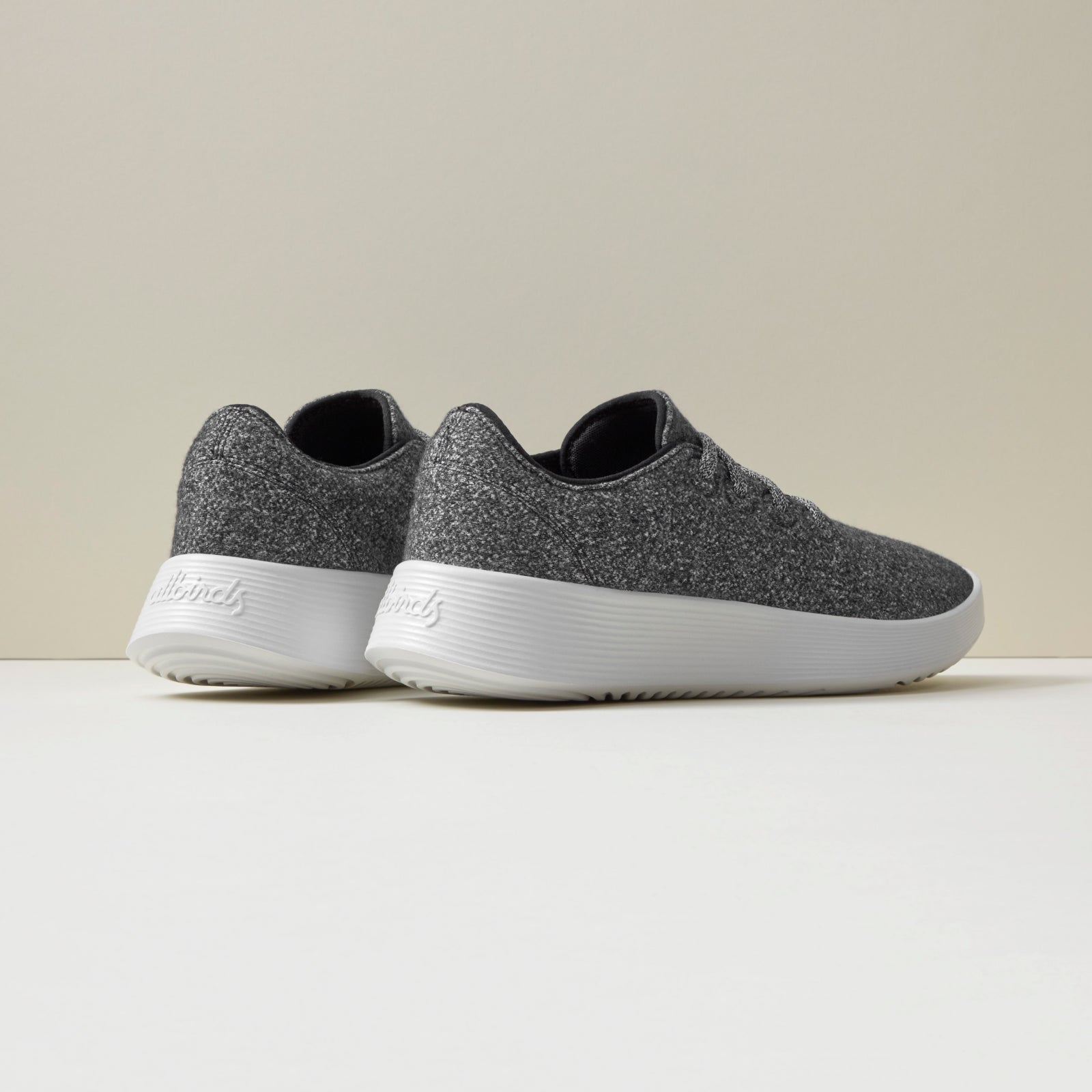 Men's Wool Runner 2, Dark Grey (Light Grey Sole)